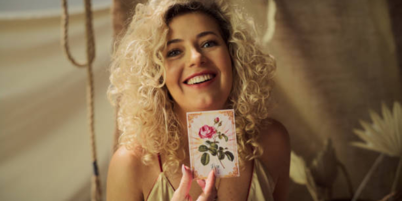 How Tarot Can Help With Personal Growth and Self-Discovery