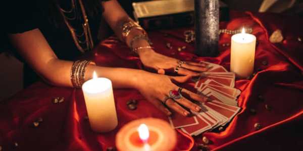 Tarot and Astrology Compatibility Readings